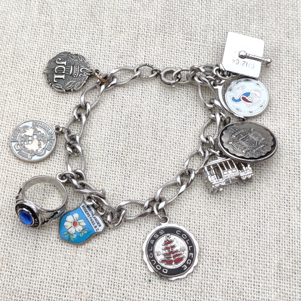Vintage STERLING charm bracelet - Picture 3 of 11